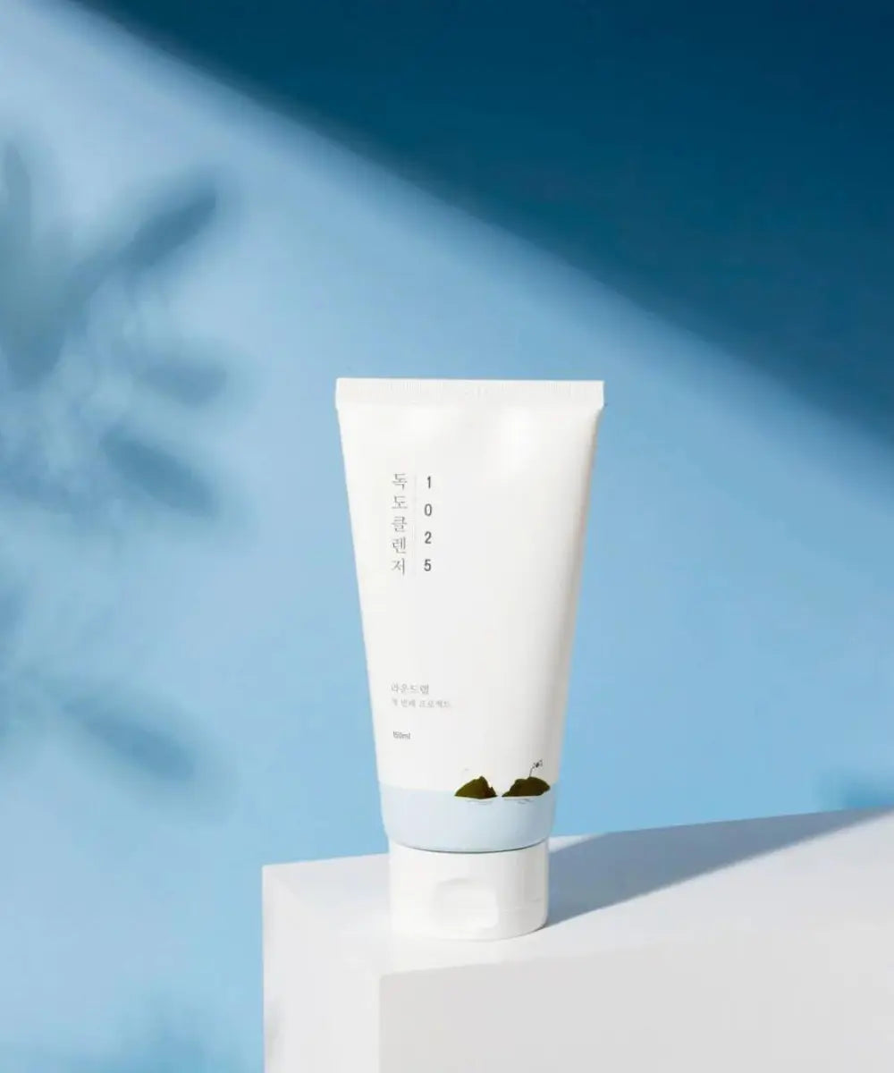 1025 Dokdo Cleanser ROUND LAB