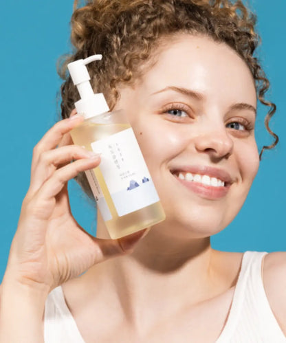 1025 Dokdo Cleansing Oil ROUND LAB