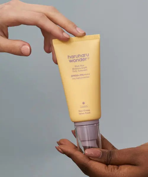 WONDER Black Rice Moisture Airyfit Daily Sunscreen SPF50+ PA++++ HaruHaru WONDER