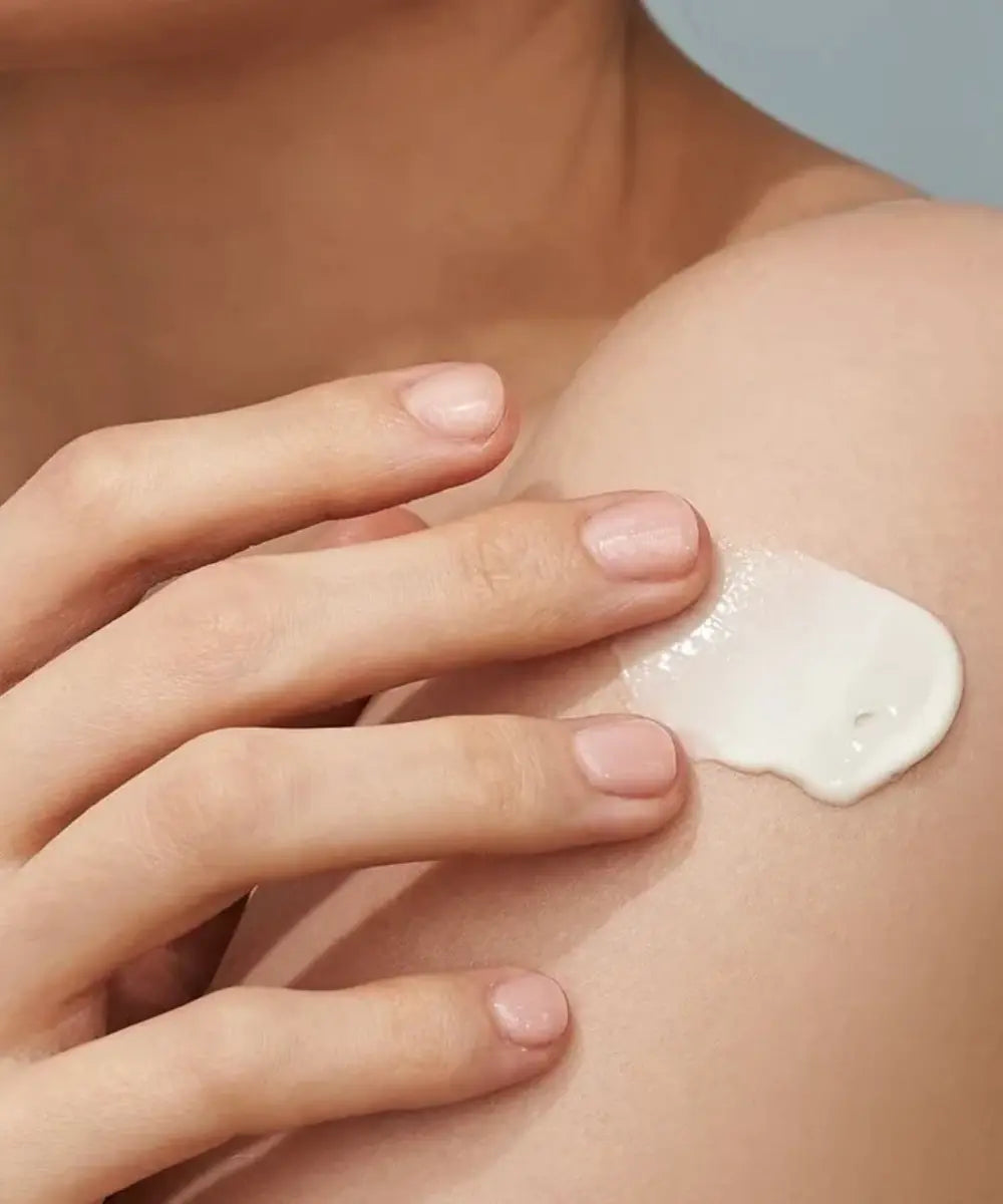 WONDER Black Rice Moisture Airyfit Daily Sunscreen SPF50+ PA++++ HaruHaru WONDER